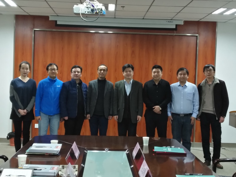 60e6abadaaff4f3d9576c781cb5c2d72.jpg 合影_调整大小.jpg