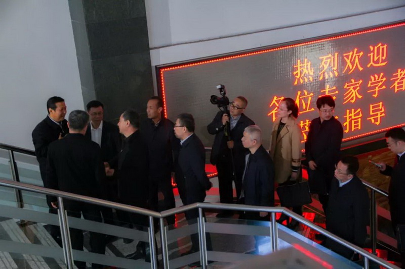 7f40e2eba8f54efba2bade44c65e88fc.jpg 1_调整大小.jpg