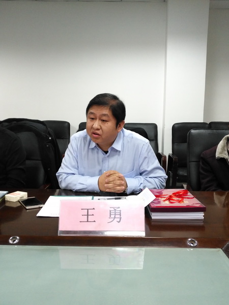 956fd66dd2414260820b8b9ea75b27bb.jpg 王勇_调整大小.jpg